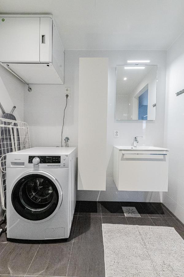 Apartment SleepWell Rauha with Sauna&parking Turku Bagian luar foto